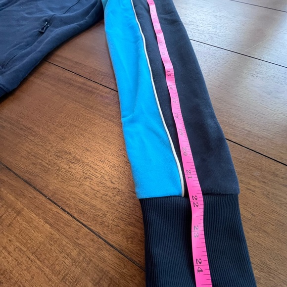 Women’s Le Tigre Navy retro jacket size large - Picture 4 of 10